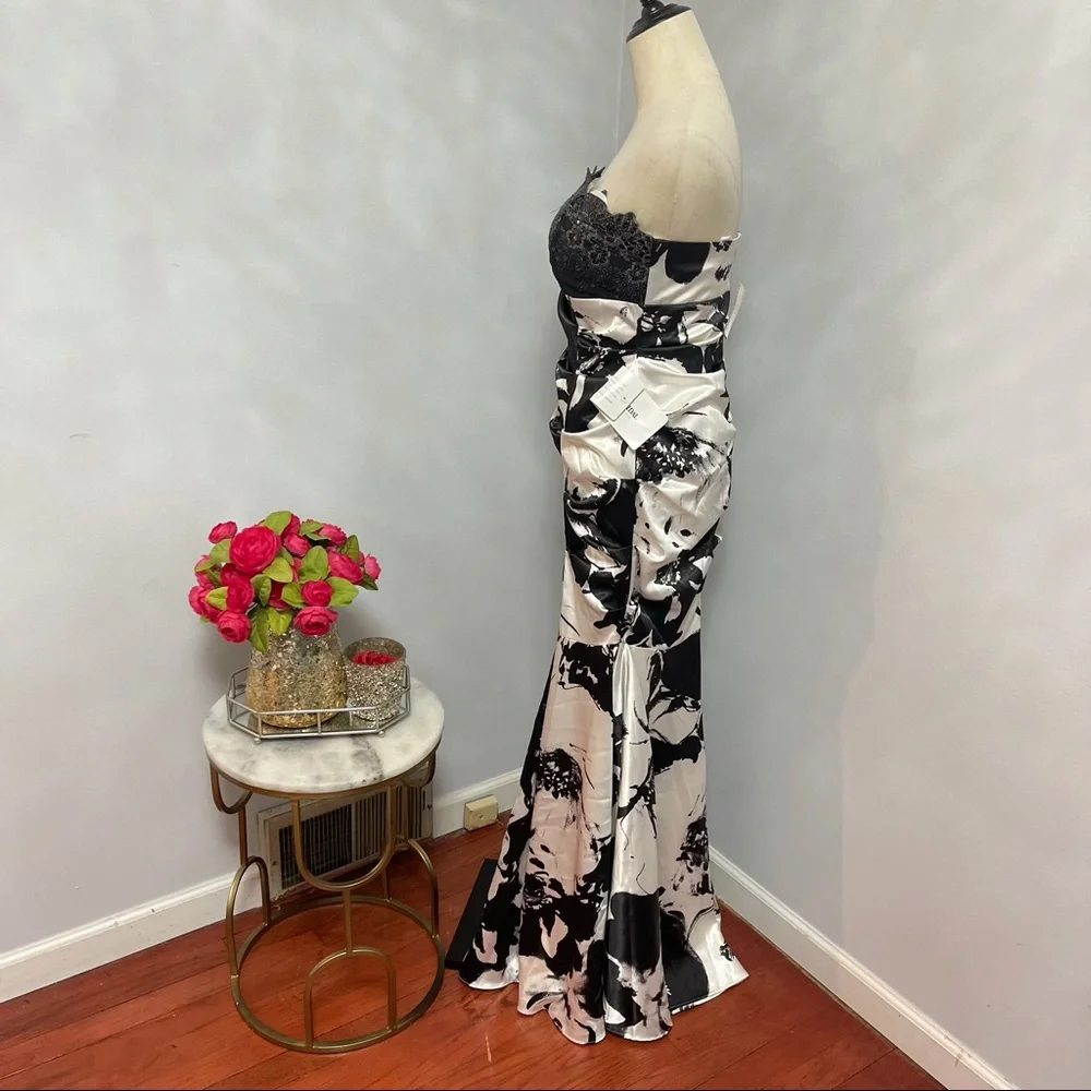 # Davids Bridal Strapless Sequined Chest Black & White Gown / Maxi Dress Size 7 - Picture 3 of 17